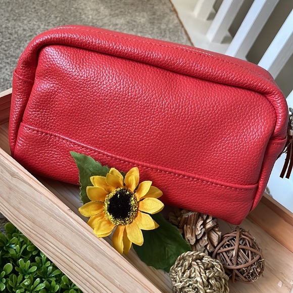 Share Oils Cosmetic Bag - Picture 4 of 11